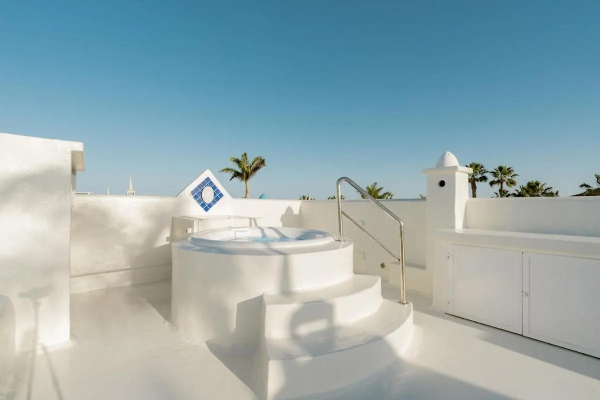 קורלחו Exclusive Villa In Bahiazul With Heated Pool 0*,  ספרד
